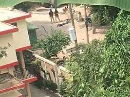 Haiti - FLASH : Police stone a protester - HaitiLibre.com : Haiti news 7/7