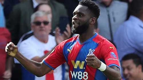 Palace beat 10-man Spurs for first win