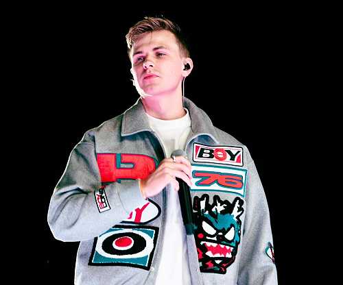 Ethan Holt shines a light on the denial felt after a break-up on new single 'Shadow' - CelebMix