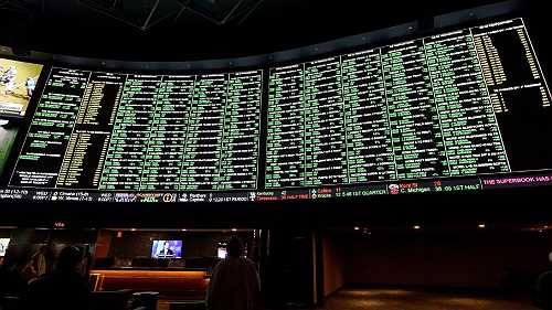 NFL faves on verge of history amid bettors' boon