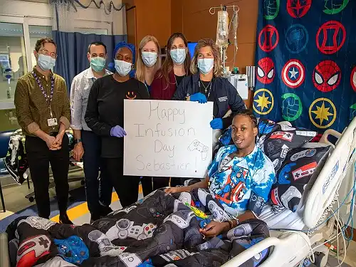 Man makes history by becoming the first in New York to be cured of sickle cell anemia, doctors say - Face2Face Africa