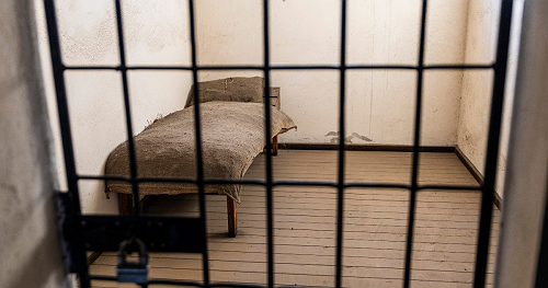 Wayment! 10 Inmates Escape New Orleans Jail By Ripping A TOILET From Wall (DETAILS)