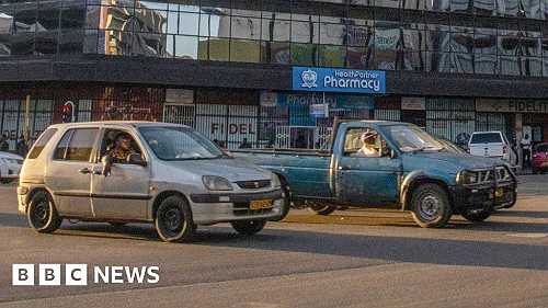 Zimbabwe president approves radio licence fee for motorists